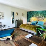 Aux Murmures De La Nature 4*
