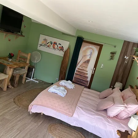 Aux Murmures De La Nature 4* オンフルール