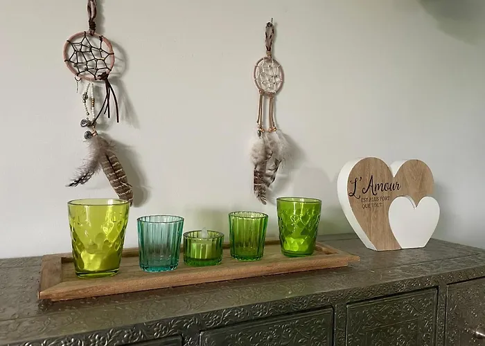 فندق مبيت وإفطار Aux Murmures De La Nature 4*