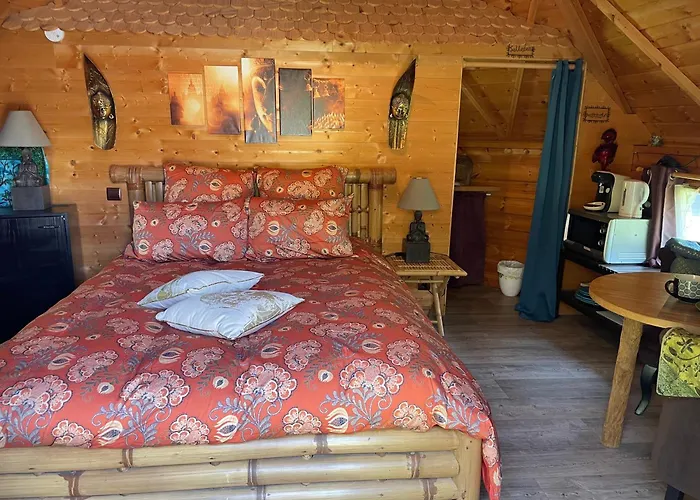 Couette-café Aux Murmures De La Nature 4*