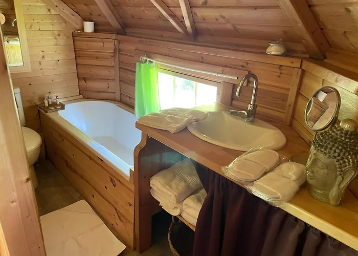 Aux Murmures De La Nature 4*